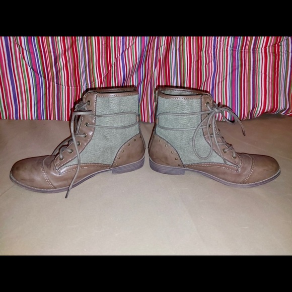 Falls Creek Fashion Ankle Boots - Picture 3 of 7